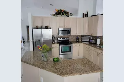 531 NW 108th Ave, Plantation, FL 33324 - Photo 7