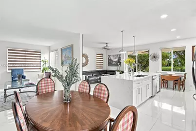1362 Canary Island Dr, Weston, FL 33327 - Photo 5