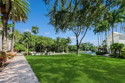 8901 Arvida Ln, Coral Gables, FL 33156 - Photo 11