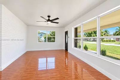 2724 Acapulco Dr, Miramar, FL 33023 - Photo 9