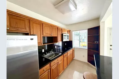 1130 NW 34th Ave #A, Miami, FL 33125 - Photo 5