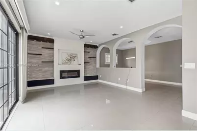 2001 NW 99th Ter, Pembroke Pines, FL 33024 - Photo 25