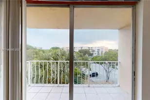 480 Executive Center Dr, West Palm Beach, FL 33401 - Photo 15