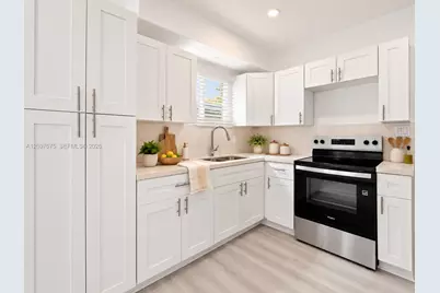 511 NE 131st St, North Miami, FL 33161 - Photo 13