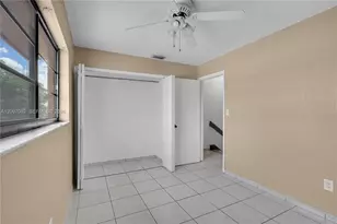 2261 W 53rd St, Hialeah, FL 33016 - Photo 11