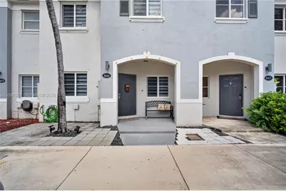 1661 SE 30th St, Homestead, FL 33035 - Photo 3