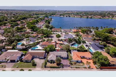 6320 NW 199th St #N/A, Hialeah, FL 33015 - Photo 29