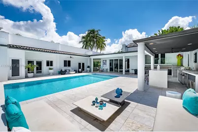 9715 SW 89th Ct, Miami, FL 33176 - Photo 7