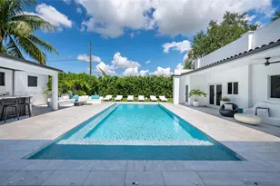 9715 SW 89th Ct, Miami, FL 33176 - Photo 3