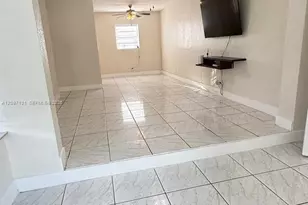 17080 NE 1st Ave, North Miami Beach, FL 33162 - Photo 17