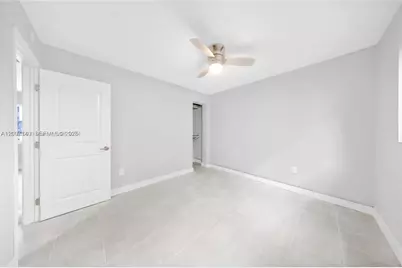 1140 NW 1st Pl #2, Miami, FL 33136 - Photo 9
