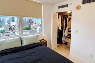 31 SE 5th St, Miami, FL 33131 - Photo 15
