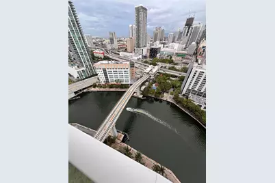 31 SE 5th Street #2801, Miami, FL 33131 - Photo 23