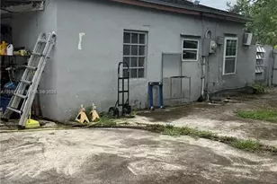2240 NW 102nd St, Miami, FL 33147 - Photo 3