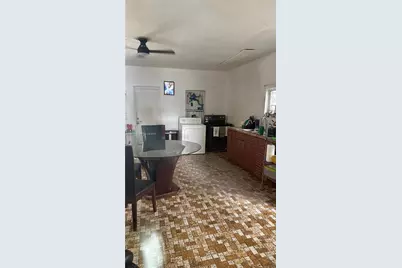 2240 NW 102nd St, Miami, FL 33147 - Photo 7