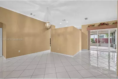 14639 SW 159th Pl, Miami, FL 33196 - Photo 5