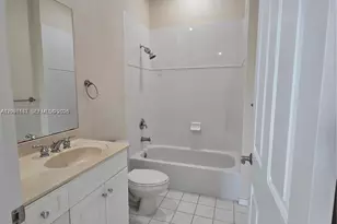6841 N Lakeside Cir N, Davie, FL 33314 - Photo 15