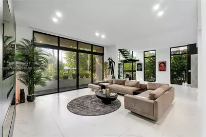 4364 Alton Rd, Miami Beach, FL 33140 - Photo 5