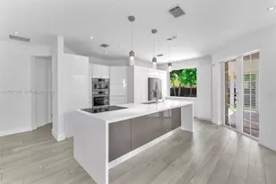11430 NW 82nd Terrace, Doral, FL 33178 - Photo 5