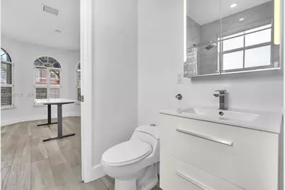 11430 NW 82nd Ter, Doral, FL 33178 - Photo 15
