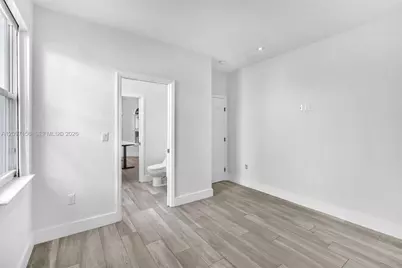 11430 NW 82nd Ter, Doral, FL 33178 - Photo 13