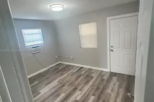 161 NW 15th St, Miami, FL 33136 - Photo 9