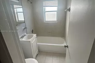 161 NW 15th St, Miami, FL 33136 - Photo 7