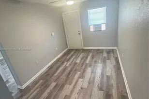 161 NW 15th St, Miami, FL 33136 - Photo 15