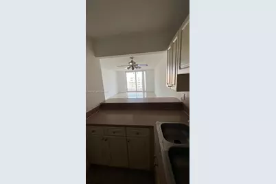 6950 Miami Gardens Dr #2-508, Hialeah, FL 33015 - Photo 19