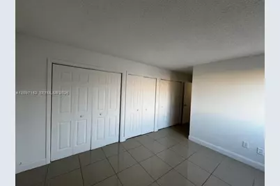 6950 Miami Gardens Dr #2-508, Hialeah, FL 33015 - Photo 7