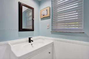 2871 Somerset Dr, Lauderdale Lakes, FL 33311 - Photo 9