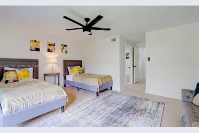 347 NE 110th St, Miami, FL 33161 - Photo 17