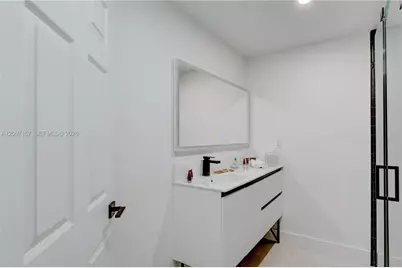 347 NE 110th St, Miami, FL 33161 - Photo 27