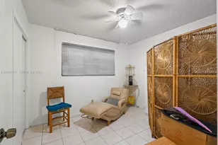 1075 W 32nd St, Hialeah, FL 33012 - Photo 9