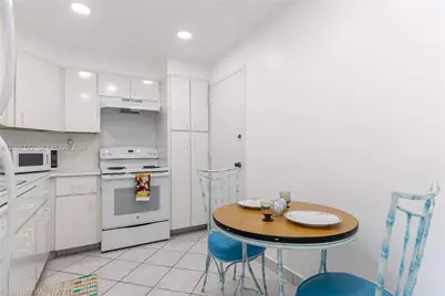 500 Bayview Dr #1818, Sunny Isles Beach, FL 33160 - Photo 31