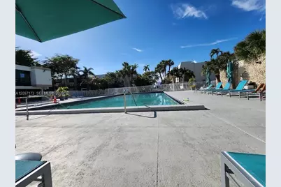 20200 W Country Club Dr #109, Aventura, FL 33180 - Photo 1