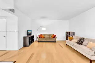 770 NE 199th St, Miami, FL 33179 - Photo 5