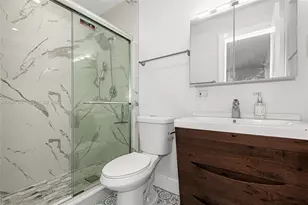 6910 Bay Dr, Miami Beach, FL 33141 - Photo 7