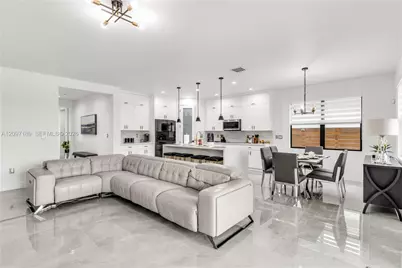2885 SE 3rd St, Homestead, FL 33033 - Photo 7