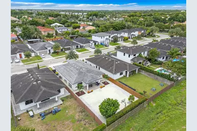 2885 SE 3rd St, Homestead, FL 33033 - Photo 27