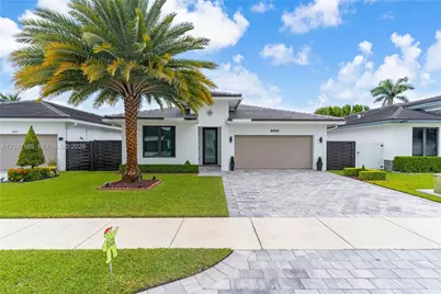 2885 SE 3rd St, Homestead, FL 33033 - Photo 1