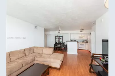 1155 Brickell Bay Dr #3403, Miami, FL 33131 - Photo 9
