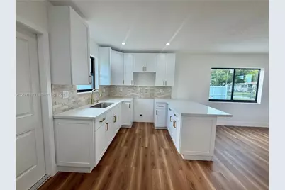 10880 SW 222nd Dr, Miami, FL 33170 - Photo 5