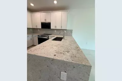 7263 SW 46 St, Davie, FL 33314 - Photo 5