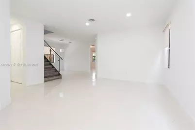 10235 NW 87th Ter, Doral, FL 33178 - Photo 9