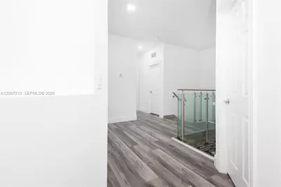 10235 NW 87th Ter, Doral, FL 33178 - Photo 33