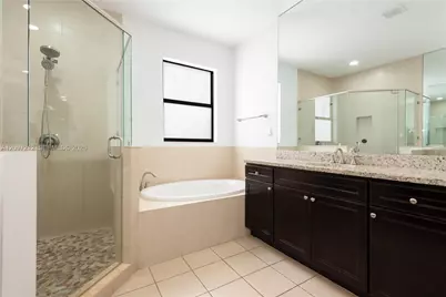 10235 NW 87th Ter, Doral, FL 33178 - Photo 37