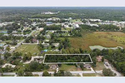 930 NE 1st Ter, Crystal River, FL 34429 - Photo 3