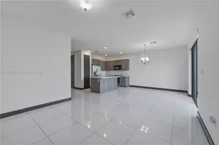15965 NW 91st Ct, Miami Lakes, FL 33018 - Photo 19