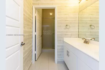 733 NE 193rd Ter #733, Miami, FL 33179 - Photo 23